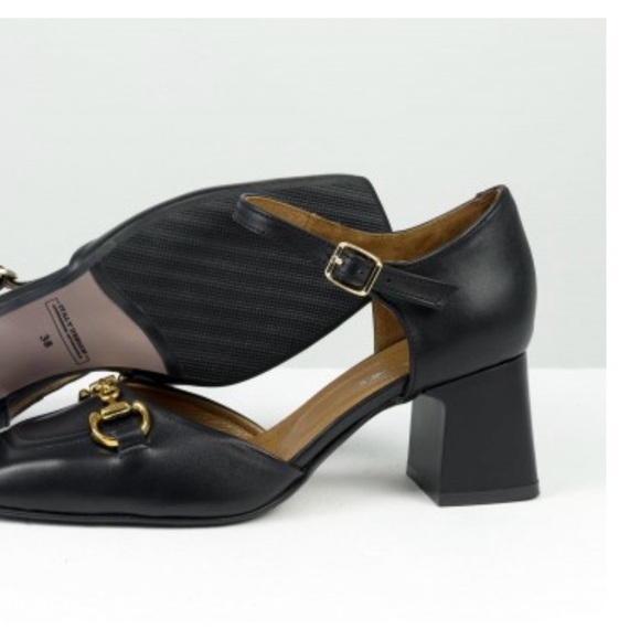 Leather black shoes on low heel, height quality, handmade by Ukranian designers - Picture 6 of 14
